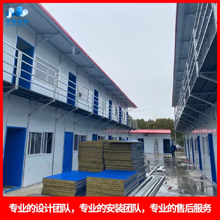 想不到小小的集装箱活动房屋,居然五脏俱全